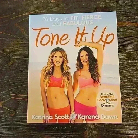 Tone  it Up by Katrina Scott & Karena Dawn - Picture 1 of 2
